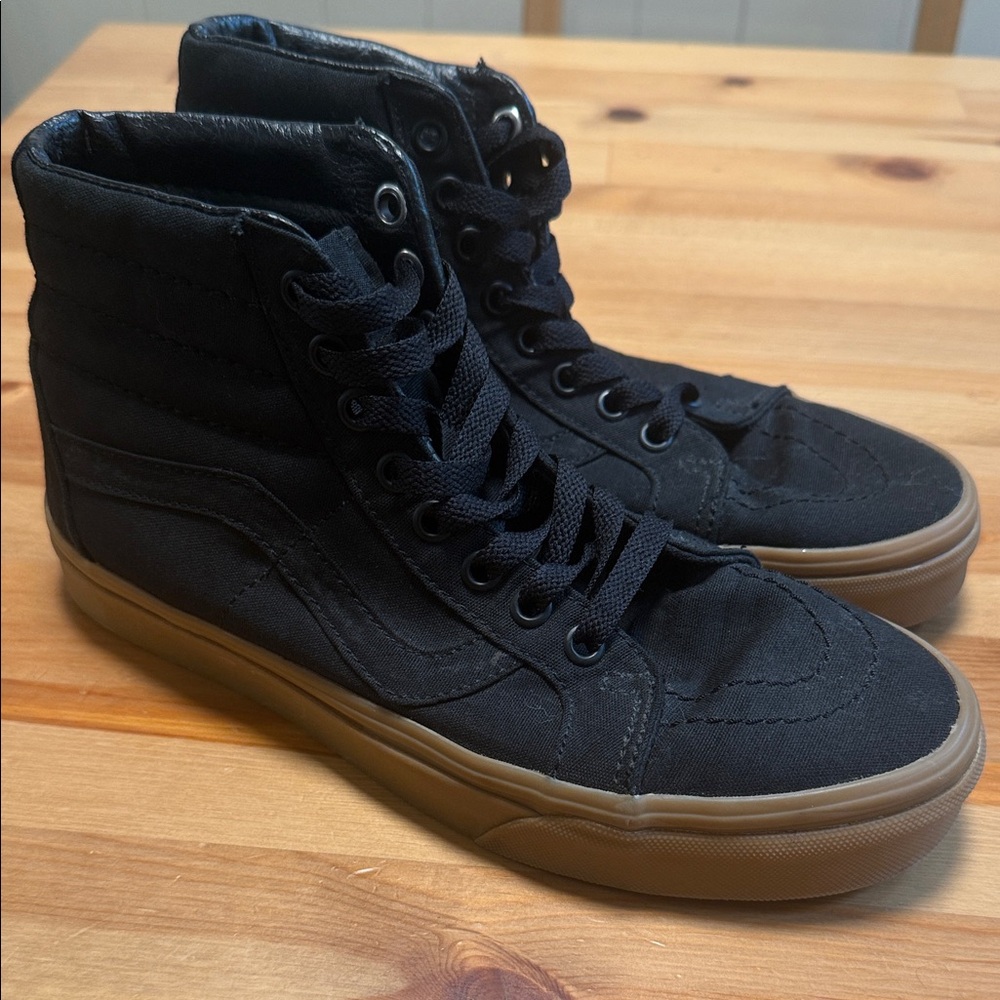 Vans Men's Black and Brown High-Top Sneakers